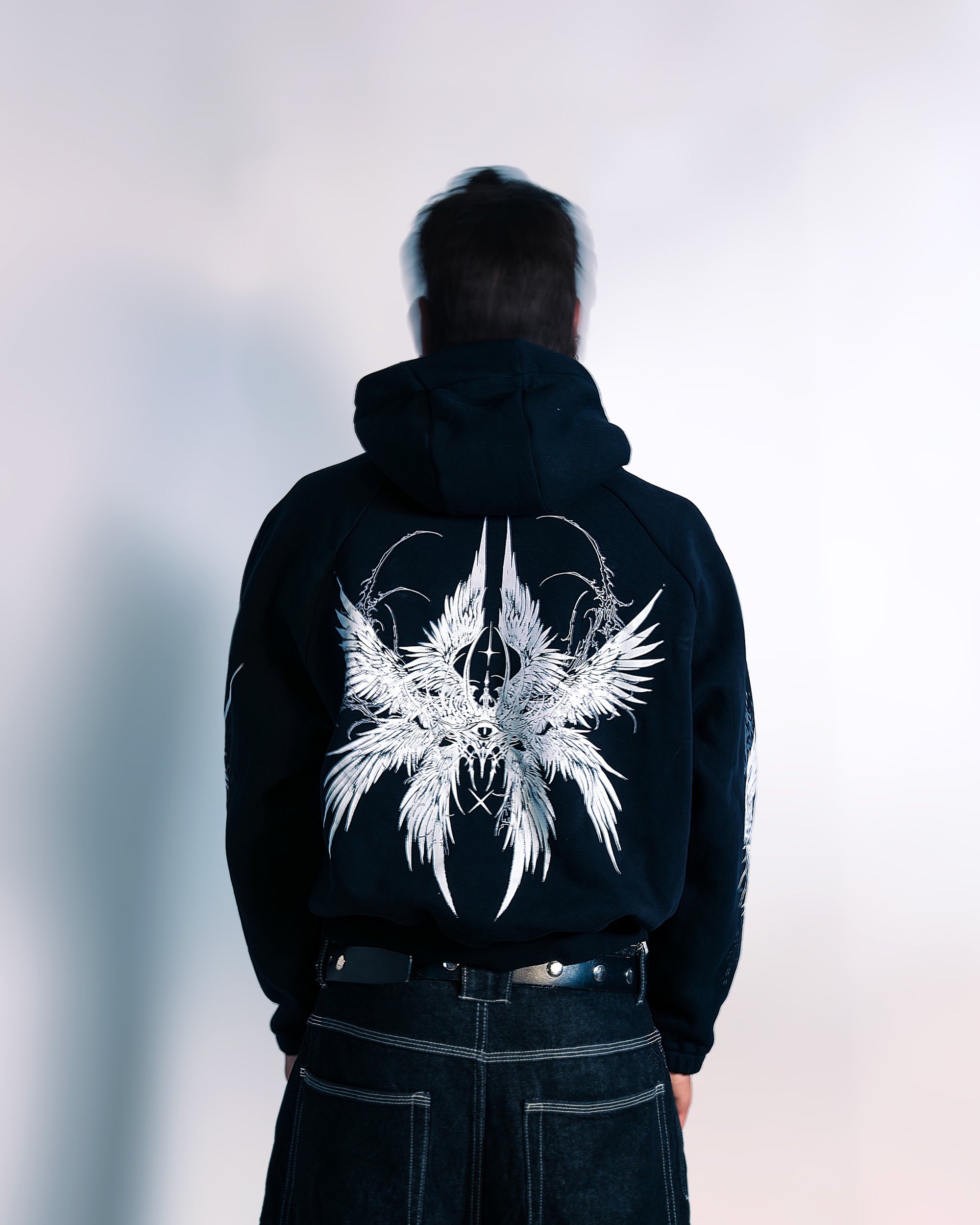 SERAPHIN HOODIE